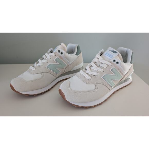 New Balance Women's 574 Classics Sea Salt with New Spruce Sneakers NEW! - Picture 3 of 9